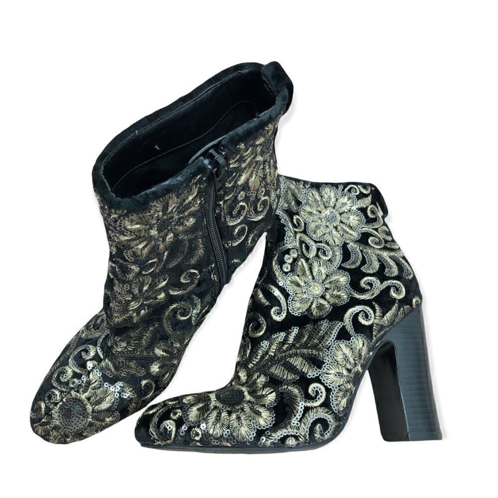 Guess gold embroidered black velvet zip up booties